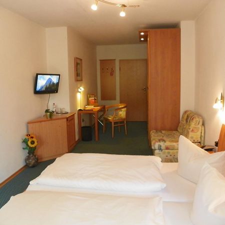 Landhotel Steigerwaldhaus Burghaslach Bagian luar foto