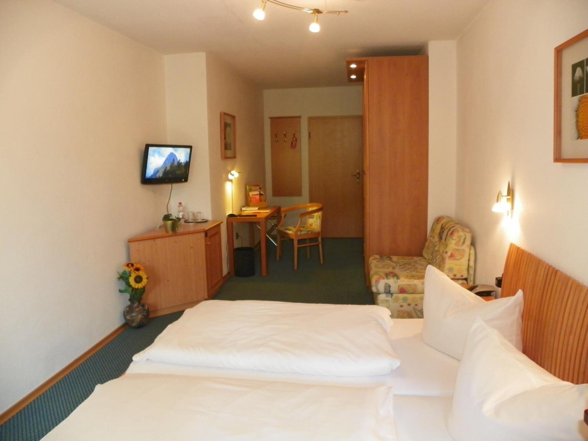 Landhotel Steigerwaldhaus Burghaslach Bagian luar foto