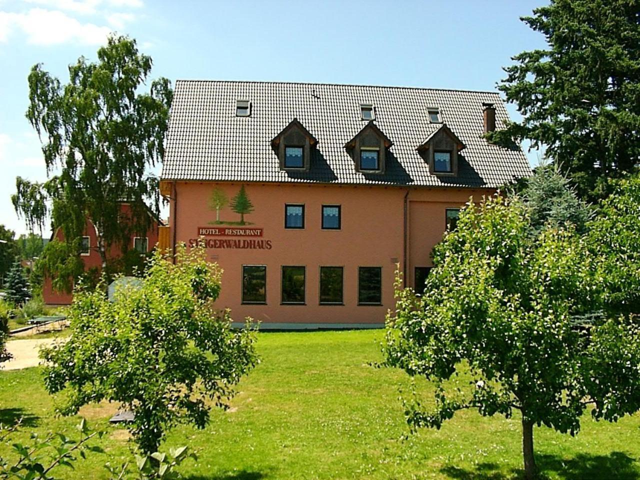 Landhotel Steigerwaldhaus Burghaslach Bagian luar foto